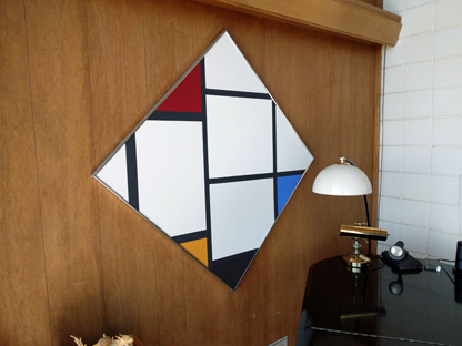 Reproduction of Mondrian's Lozenge IV painting